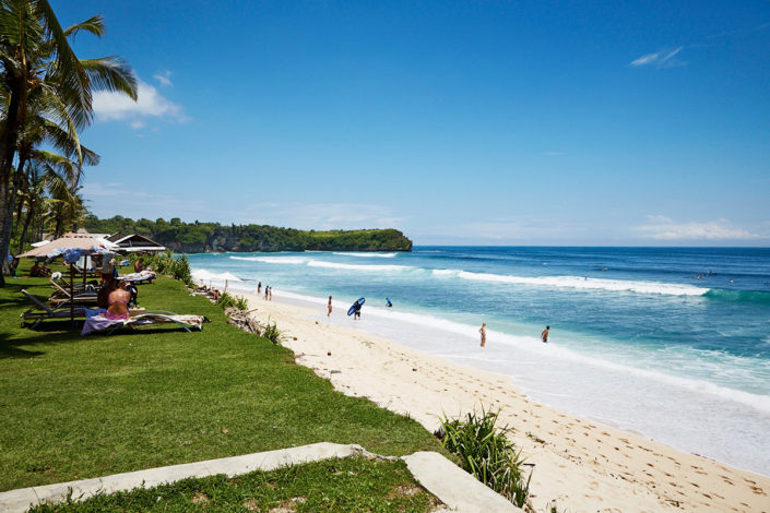 Awesome white beaches to swim, relax and surf